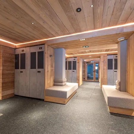 Apartamento De Standing Avec Piscine, Sauna Et Hammam A Val-dʼIsère